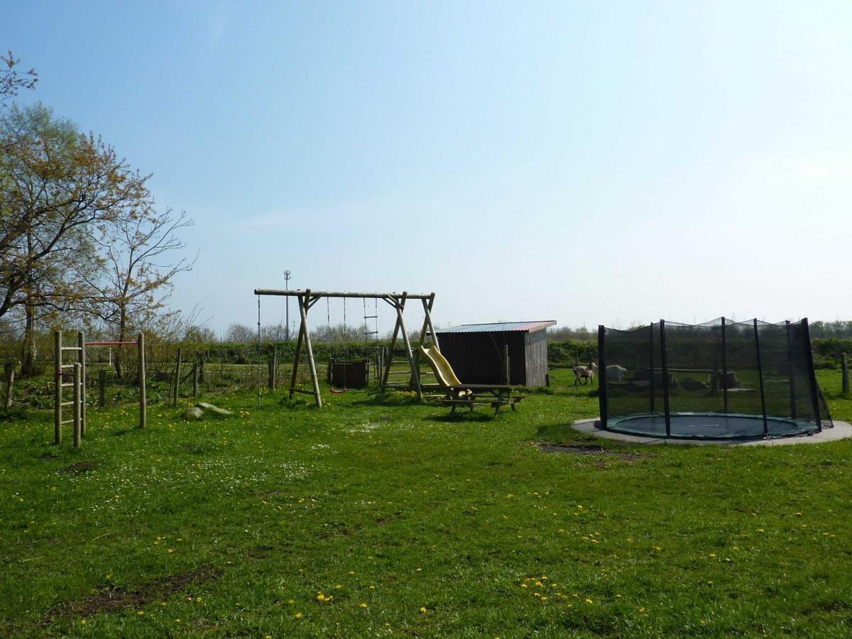 Ferienhaeuser Abild - Urlaub Auf Dem Bauernhof ทาร์ป ภายนอก รูปภาพ